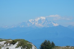 Une colinette bouche l'horizon