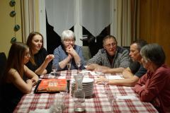 Léa, Catherine, Marie-Lou, Georges, François, Monique