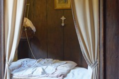 Moulin Richard de Bas : le lit dans le logement