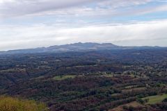 Bort-les-Orgues : depuis les orgues - l'Artense et le Sancy
