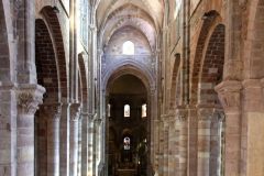 St-Julien de Brioude - la nef