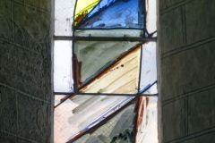 Lavaudieu : vitrail dans l'église