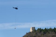 Approvisionement du chantier par hélicoptère