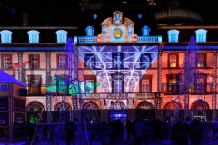 Clermont-Ferrand en lumières place de Jaude : pont métalique