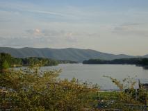 Smith Mountain Lake vu de notre balcon