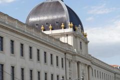 Lyon : façade de l'ancien hospice sur le Rhône